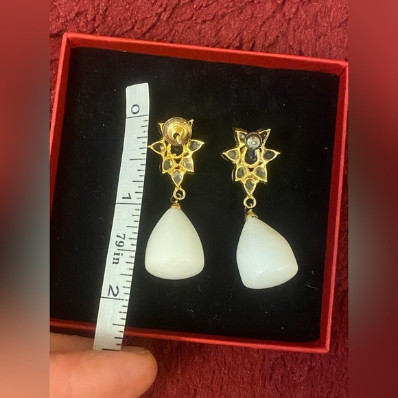 Elegant Gold and Blue Drop Earrings - Picture 3 of 4